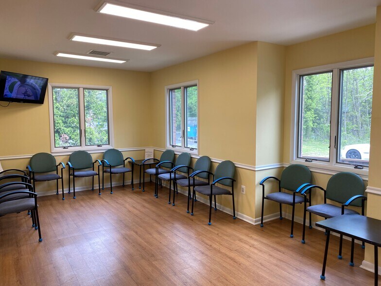 More Photos Of 401 Kings Hwy, Cherry Hill Medical For Lease