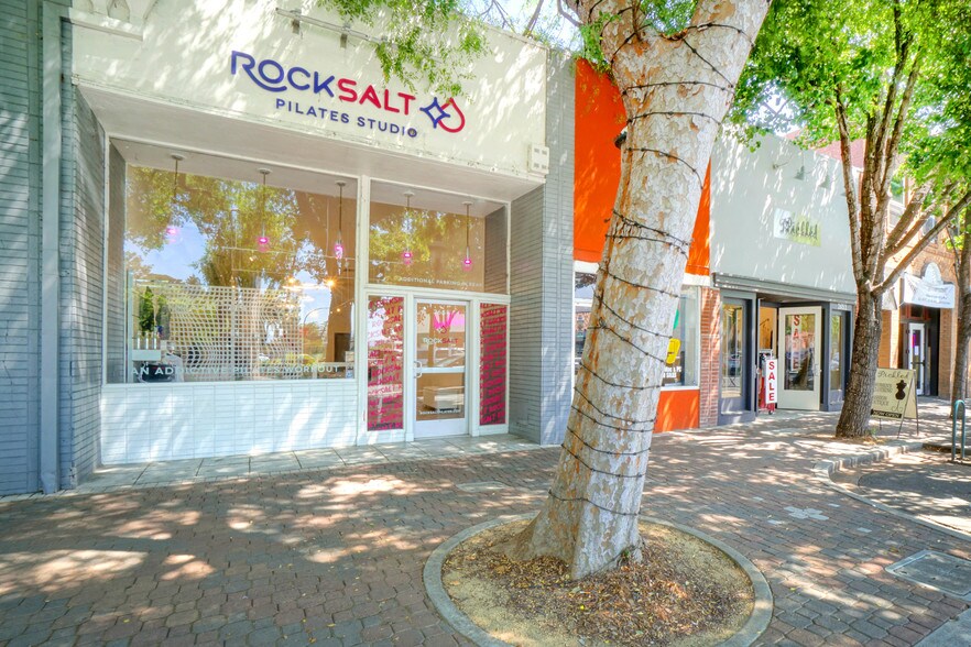 Primary Photo Of 2652-2658 Broadway, Redwood City Storefront For Lease