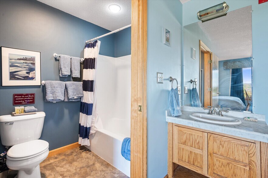 More Photos Of 341 US Route 1, Weston Hotel For Lease