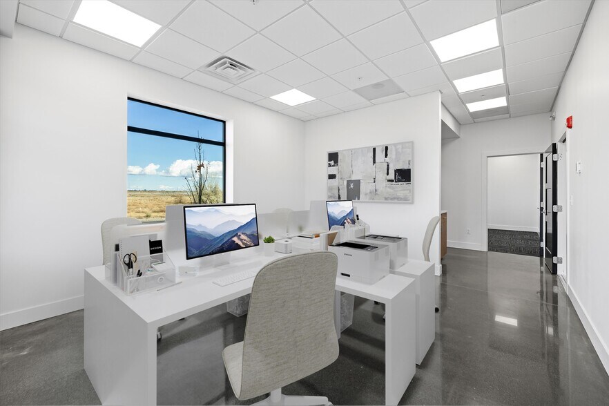 More Photos Of 2517 Logan St, Richland Service For Sale