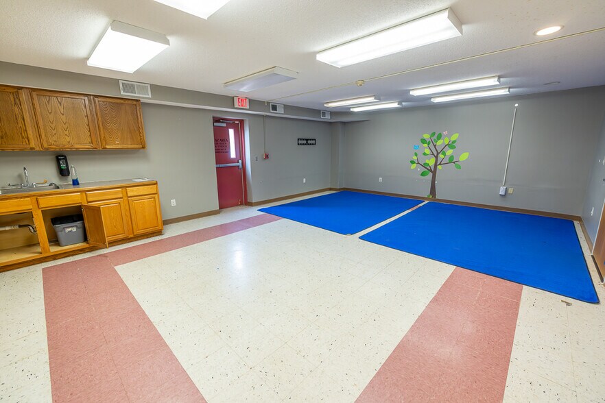 More Photos Of 800 SW 150 Hwy, Lee's Summit Office For Sale