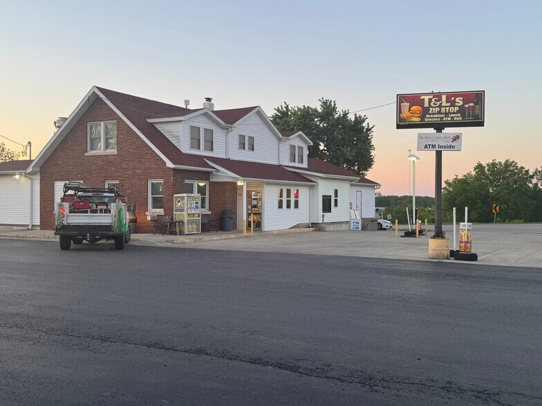 Primary Photo Of 201 S Highway 63, Freeburg Convenience Store For Sale