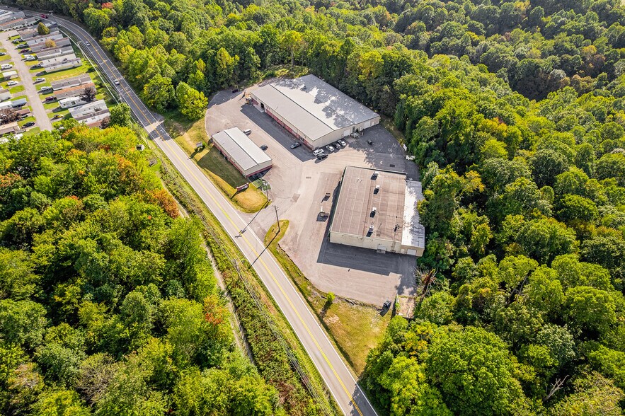 More Photos Of 951 Point Marion Rd, Morgantown Light Manufacturing For Sale