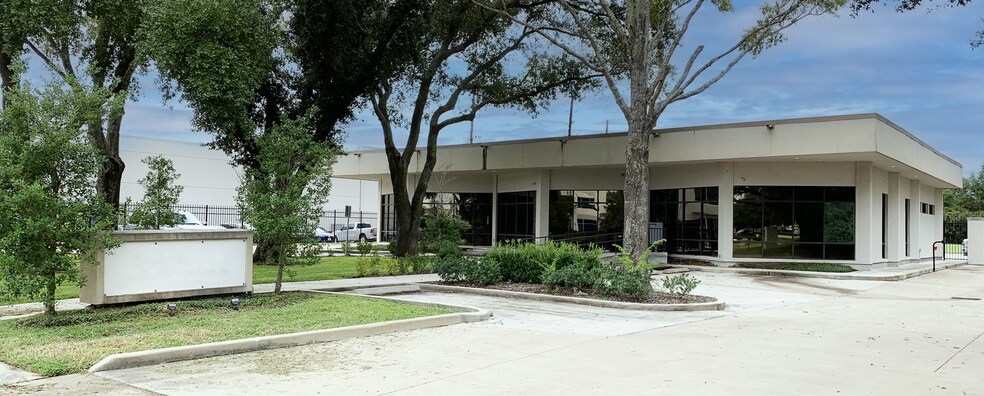 Primary Photo Of 16920 Park Row, Houston Office For Lease