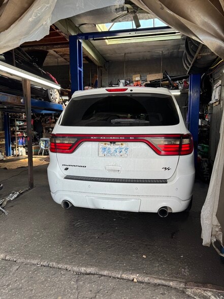 More Photos Of 973 Bergen St, Newark Auto Repair For Sale