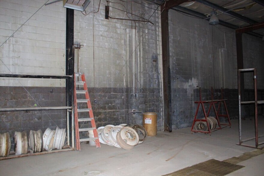 More Photos Of 2401 W Hornbeck Blvd, Fort Stockton Carwash For Sale