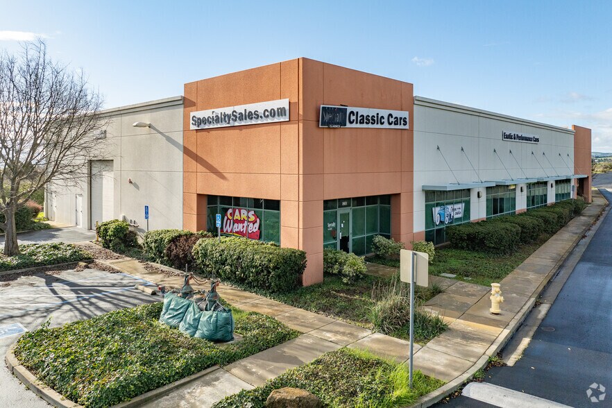 Primary Photo Of 5200-5234 Gateway Plaza Dr, Benicia Warehouse For Sale