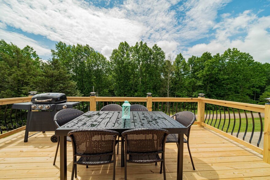 More Photos Of 84-86 Benson Rd, Travelers Rest Specialty For Sale