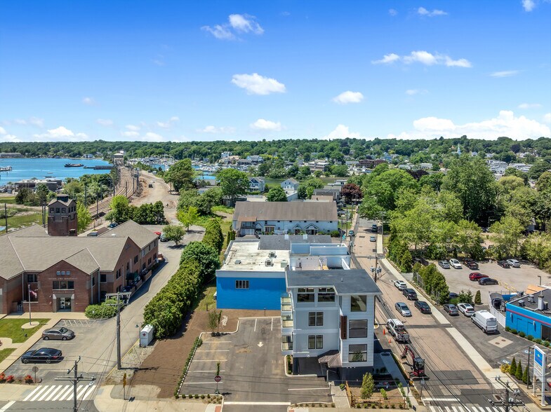 More Photos Of 32 Broadway Ave, Mystic Hotel For Sale