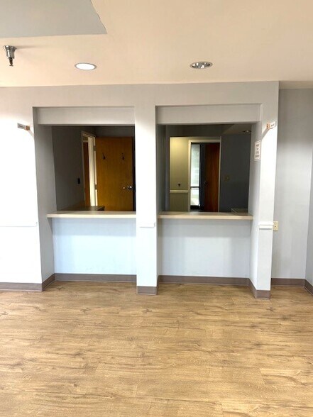 More Photos Of 4531 N Davis Hwy, Pensacola Medical For Lease