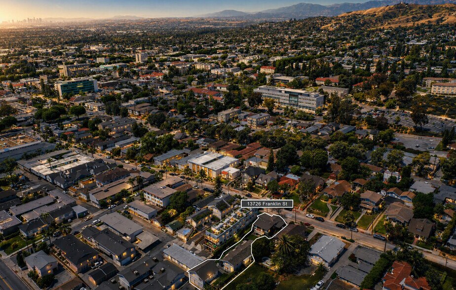 More Photos Of 13726 Franklin St, Whittier Multifamily For Sale