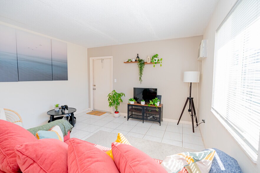 More Photos Of 960 Biarritz Dr, Miami Beach Apartments For Sale