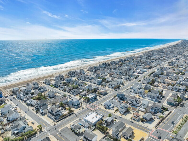 More Photos Of 551 NJ Ave, Mantoloking Freestanding For Sale