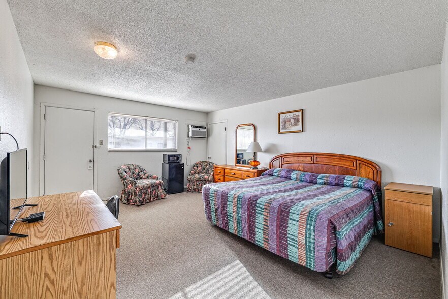 More Photos Of 1728 Pulliam St, San Angelo Apartments For Sale