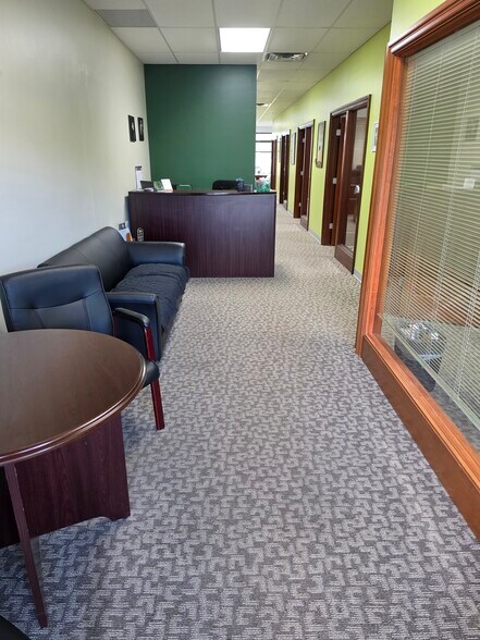 More Photos Of 5815 E Riverside Blvd, Rockford General Retail For Lease