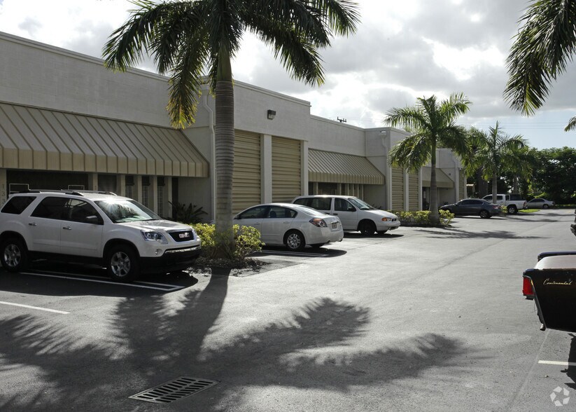 More Photos Of 13301-13347 SW 135th Ave, Miami Warehouse For Lease