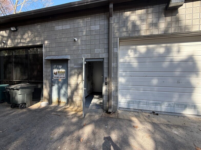 More Photos Of 1129 Corporation Pky, Raleigh Showroom For Sale