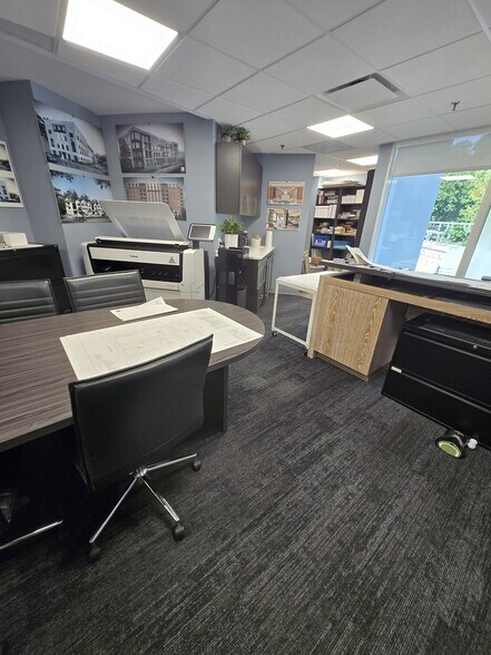 More Photos Of 36 N New York Ave, Huntington Office For Lease