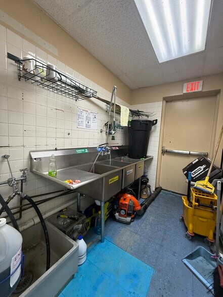 More Photos Of 272 Pitman Downer Rd, Sewell Convenience Store For Sale