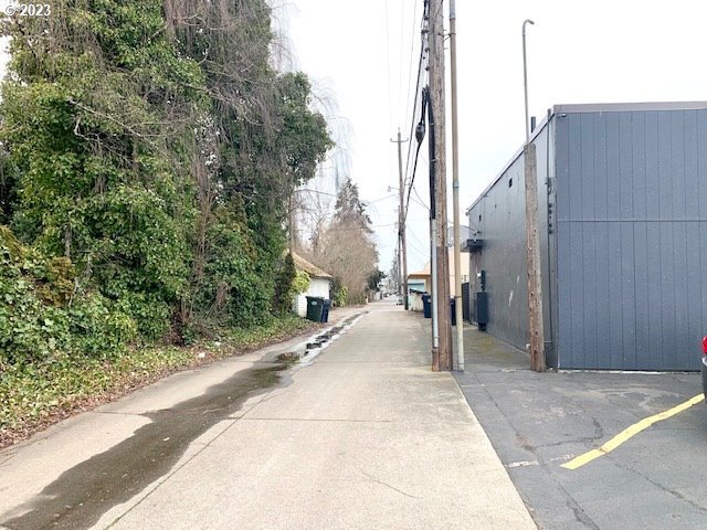 More Photos Of 430 W 7th Ave, Junction City Medical For Sale