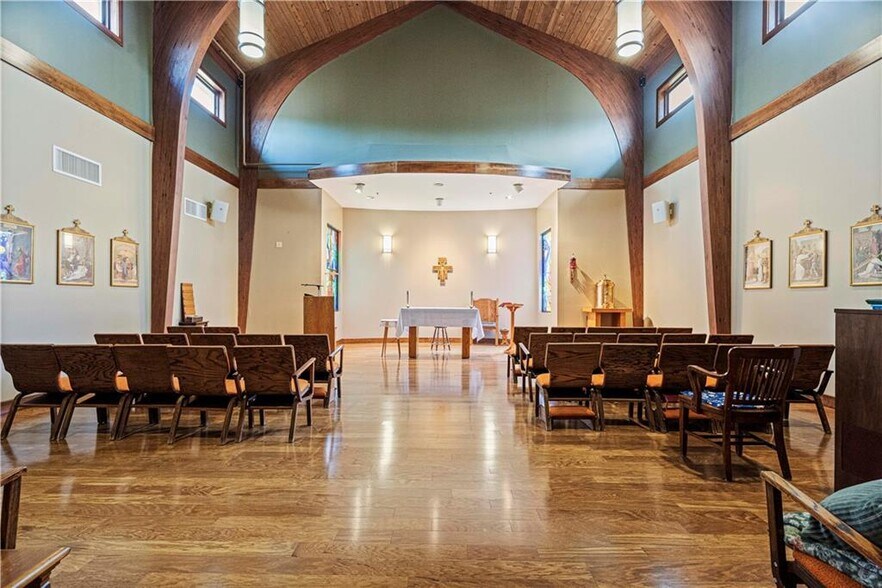 More Photos Of 908 Franciscan Way, Savannah Religious Facility For Sale