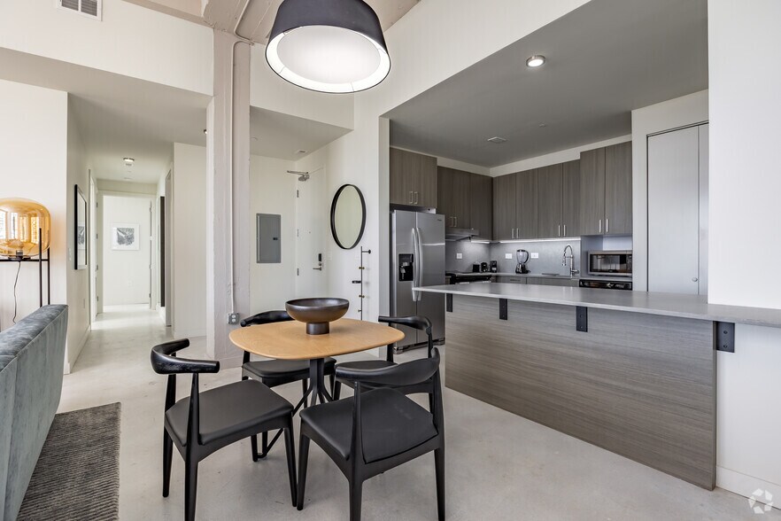 More Photos Of 125 Ted Turner Dr SW, Atlanta Apartments For Lease