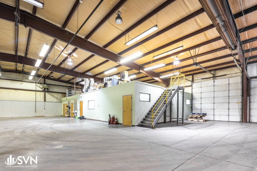 More Photos Of 111 Capital Ct, Nicholasville Industrial For Sale