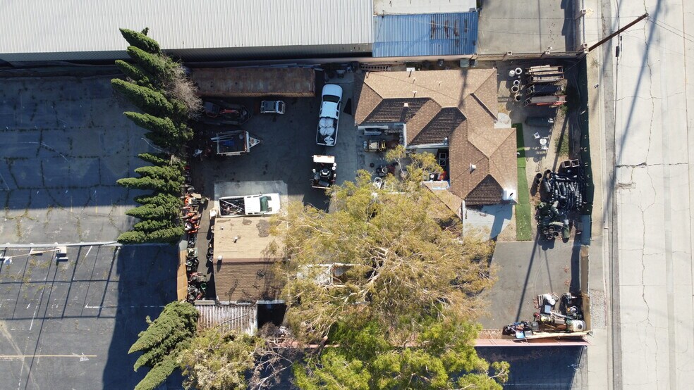 More Photos Of 1580 W 2nd St, Pomona Land For Lease