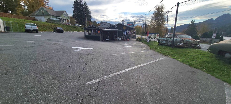 More Photos Of 18247 Highway 9, Mount Vernon Restaurant For Sale