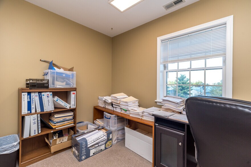More Photos Of 2370 York Rd, Jamison Office For Sale