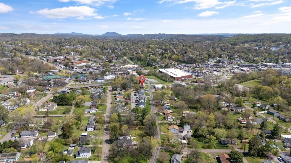 More Photos Of 2523 Cedar Ln, Knoxville Apartments For Sale