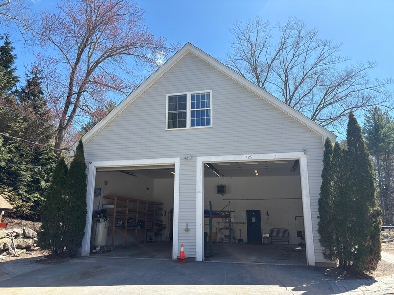 Primary Photo Of 125 Wason Rd, Hudson Industrial For Lease
