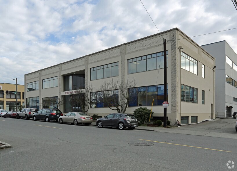 More Photos Of 1316 Wall St, Everett Office For Sale