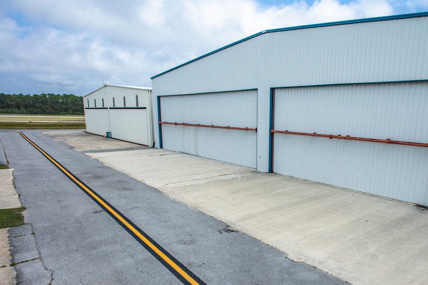 More Photos Of 1001 Airport Rd, Destin Airplane Hangar For Sale