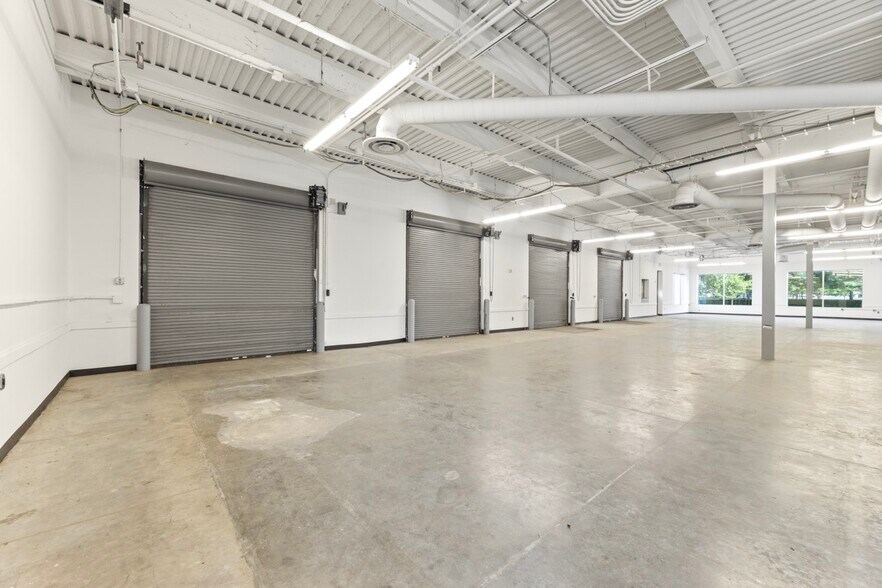 More Photos Of 5700 Democracy Dr, Plano Office For Lease
