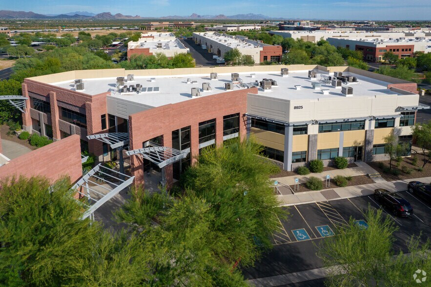 More Photos Of 8925 E Pima Center Pky, Scottsdale Office For Lease