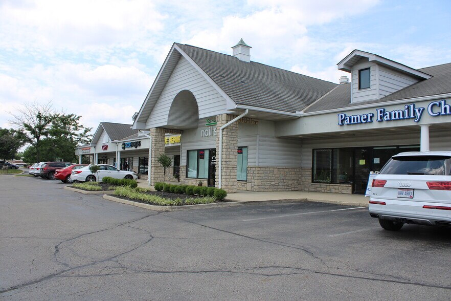 More Photos Of 218-258 W Olentangy St, Powell Unknown For Lease