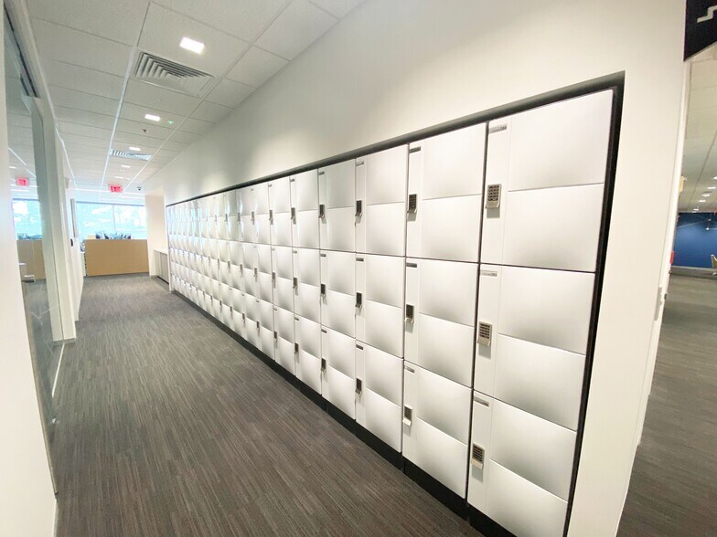 More Photos Of 1110 Sanctuary Pky, Alpharetta Office For Lease