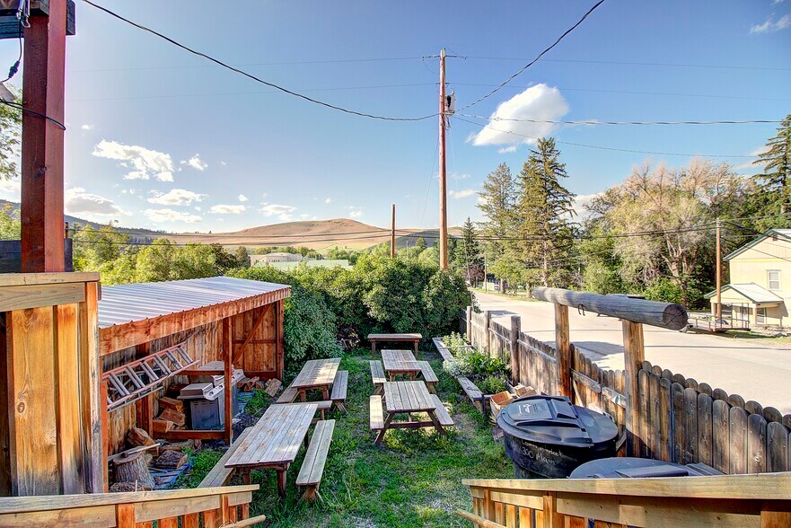 More Photos Of 300 Main St, Hot Springs Freestanding For Sale