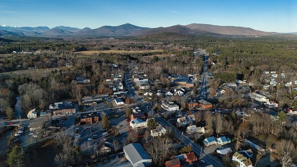 More Photos Of 24 Pleasant St, Conway Office For Sale