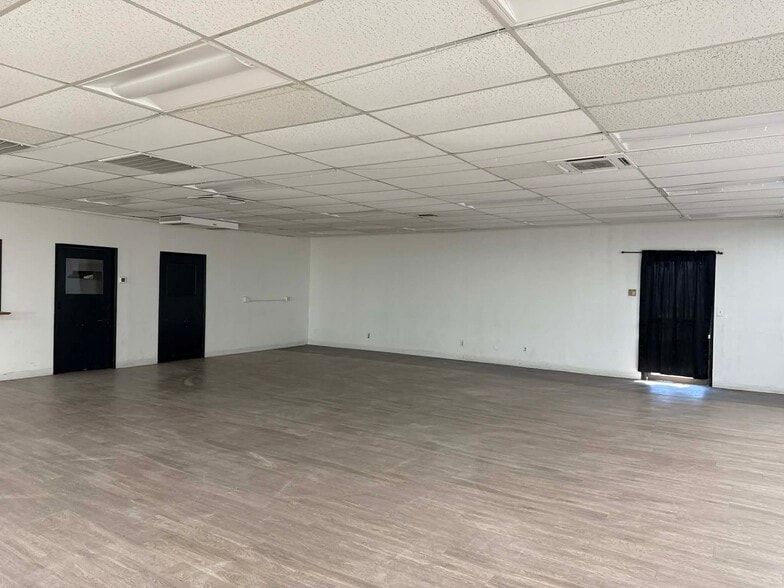 More Photos Of 206 E Casino Rd, Everett Medical For Lease