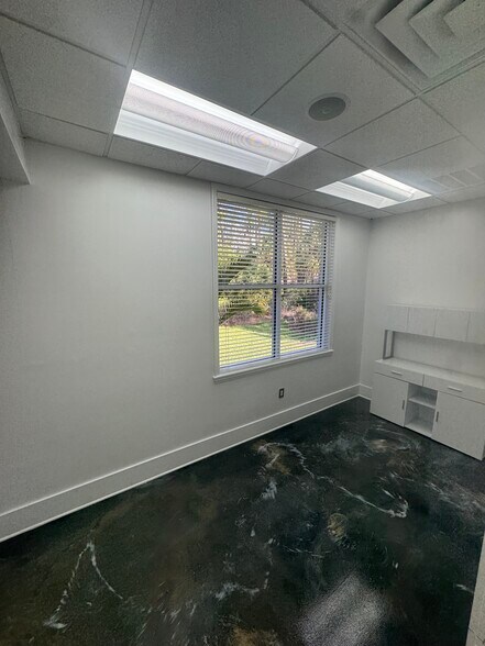 More Photos Of 13730 Cypress Terrace Cir, Fort Myers Medical For Sale