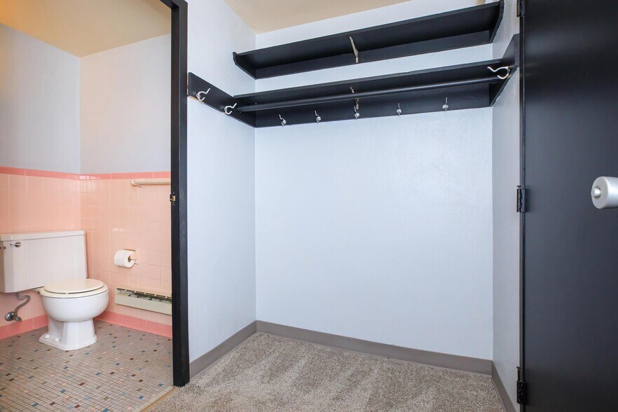 More Photos Of 320 N 22nd St, Omaha Apartments For Sale