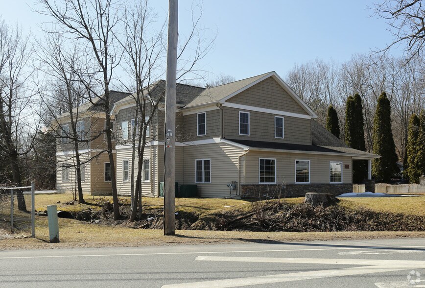 More Photos Of 10 Main St, Ballston Lake Office For Lease