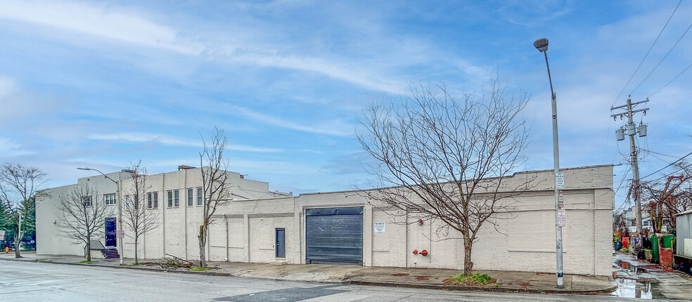 More Photos Of 2001 Windsor Ave, Baltimore Warehouse For Lease