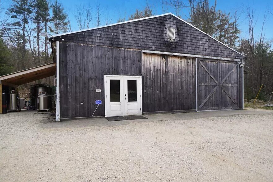 Primary Photo Of 244 Sanford Rd, Alfred Freestanding For Sale
