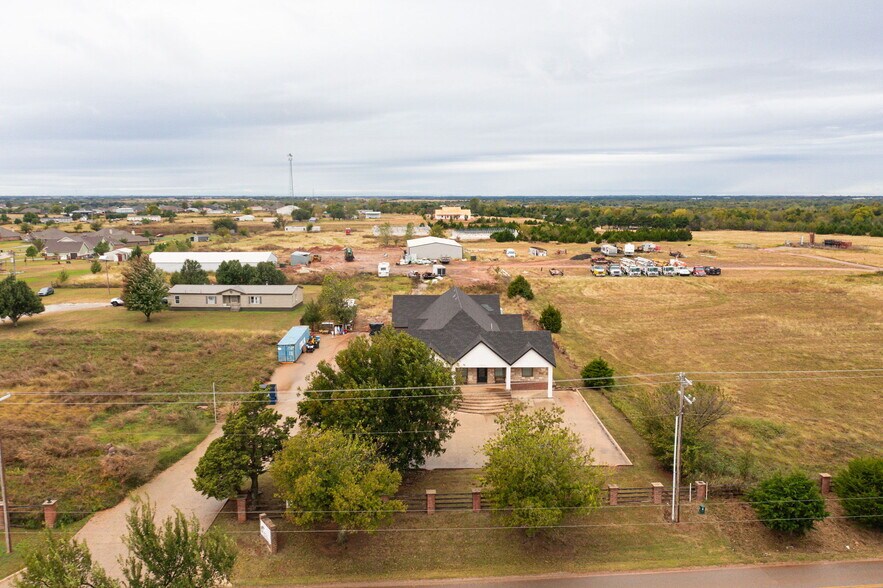 More Photos Of 11575 S Western Ave, Edmond Office For Sale