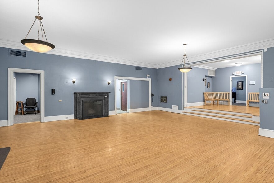 More Photos Of 2318 Park Ave, Minneapolis Office For Sale