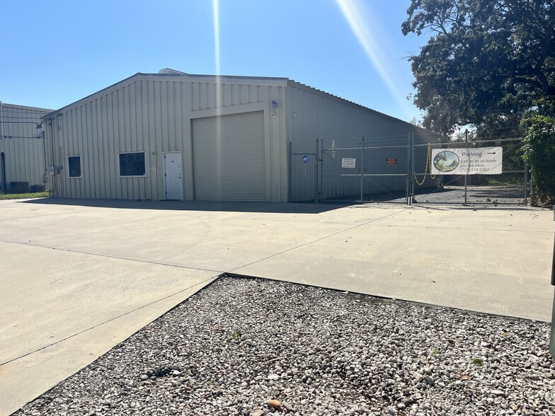 Primary Photo Of 920 Harbor Lake Ct, Safety Harbor Warehouse For Lease