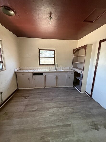 More Photos Of 2961 11th St, Riverside Industrial For Sale